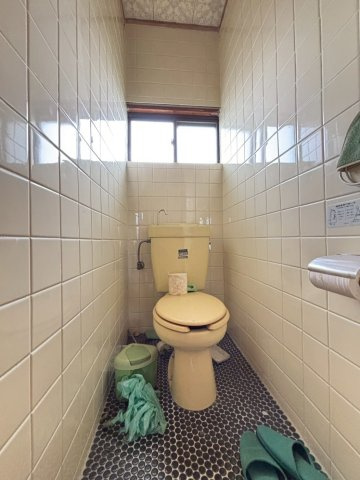 土浦市東崎町　中古戸建のトイレ