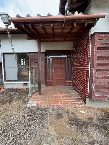 土浦市東崎町　中古戸建の玄関