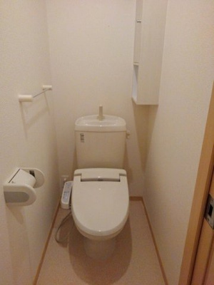 【トイレ】 | ライトハウス | 落ち着いた色調のトイレです