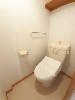 【トイレ】 | アルト・アルベロＢ | トイレです