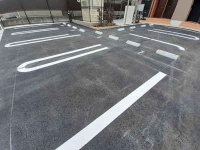 【駐車場】 | Ｅｎｓｏｌｅｉｌｌｅ | カースペースがあります