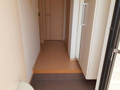 【玄関】 | チェリー・ブロッサムⅠ | ゆったりとした玄関です