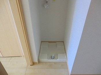 【内装】 | アクロポリスⅤ | 内装は落ち着いています