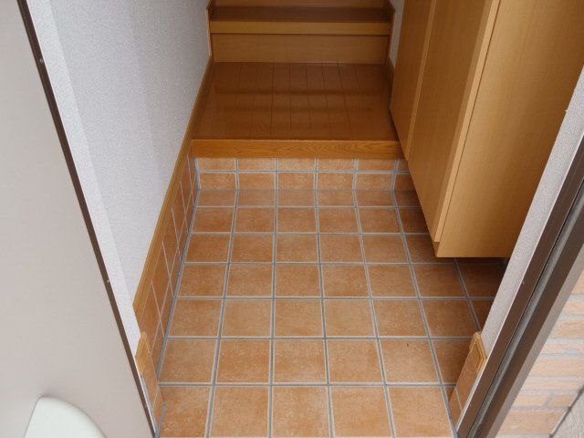 ソレイユ　カーサの玄関