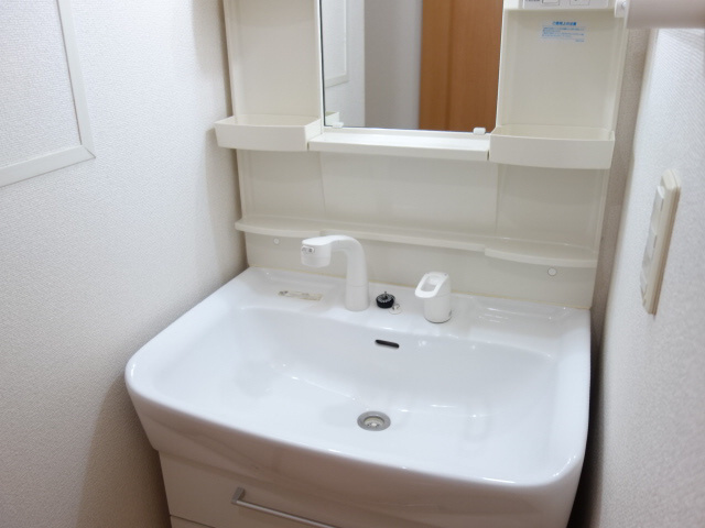 ソレイユ　カーサの洗面所