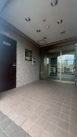 ラウムズ三田のエントランス|エントランス