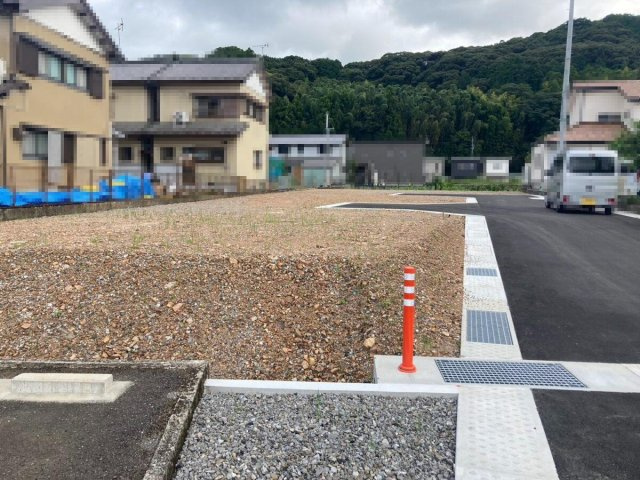 F-TOWN朝倉甲Ⅱ　A号地の前面道路含む現地写真