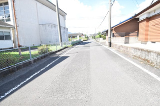 【前面道路含む現地写真】 | 鹿屋市札元1丁目　中古戸建