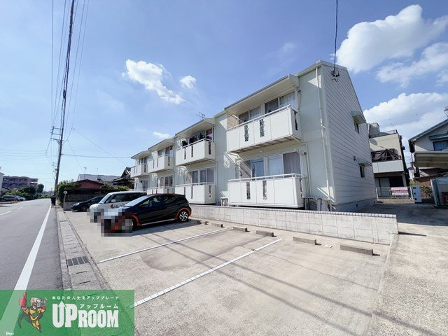 サニーサイドコーポ外堀の駐車場