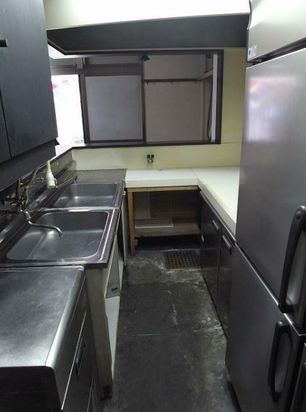 折鶴ビルのキッチン
