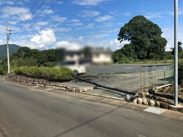売地　新城市日吉字坊字田74番、75番の前面道路含む現地写真|雑種地：現況： 953.11㎡（約288.31坪）雑種地部分建築不可