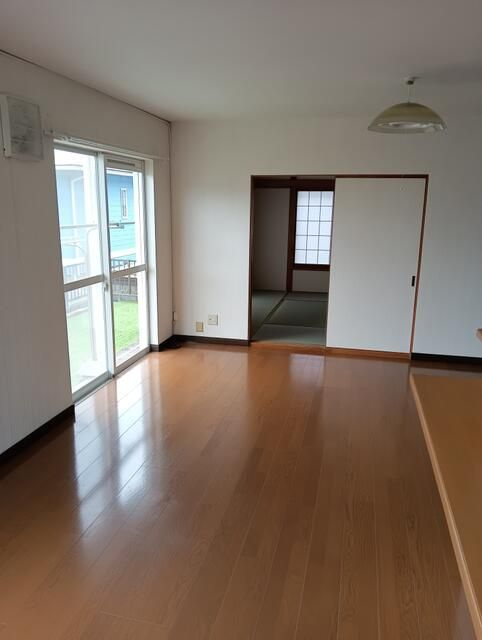 紀見ヶ丘戸建の洋室