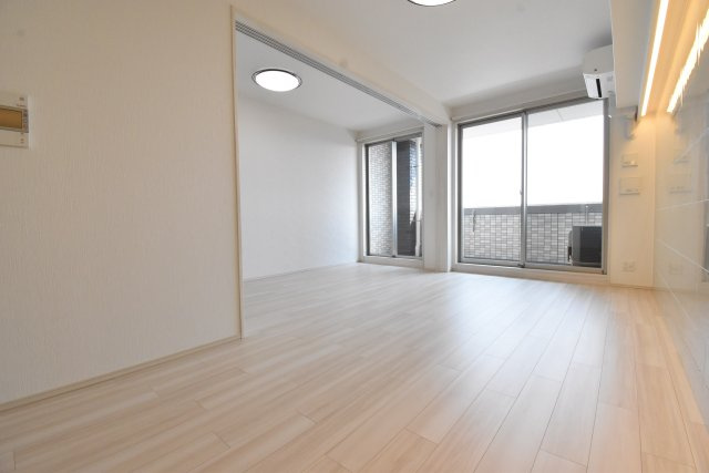 プレジオ帝塚山の居間・リビング