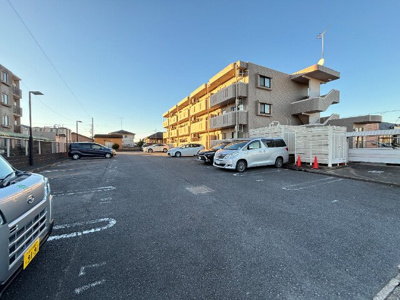 【駐車場】 | グラン・シャリオ