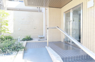 【エントランス】