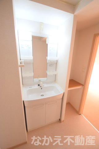 【洗面所】 | 忙しい朝には欠かせない洗面所です
