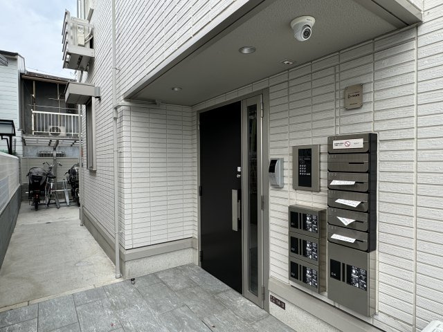 クラシスト万代のエントランス