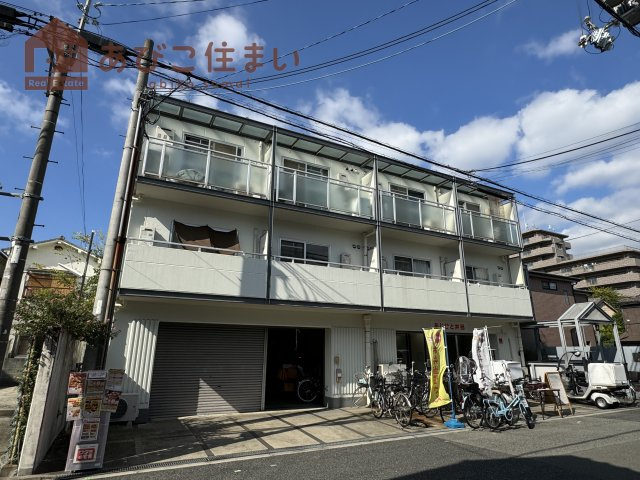 万代東シティーコーポの外観