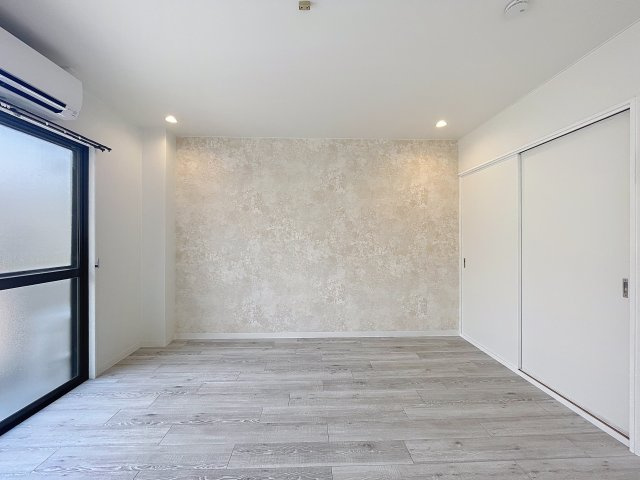 グレース都島の居間・リビング|こちらのリビングで趣味の時間をお楽しみください。