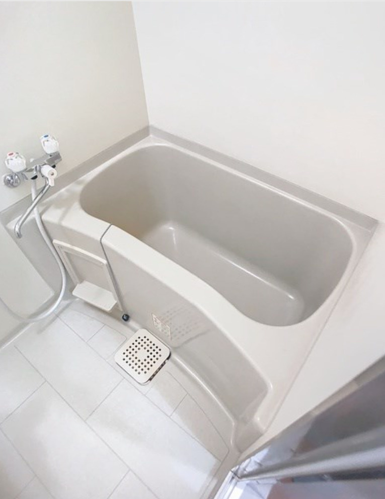 草津市笠山3丁目　一棟売マンションの浴室