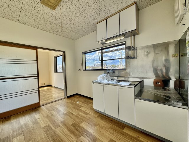 ハイツえんじ7のキッチン|キッチンはシンプルで使いやすい勝手になっております。