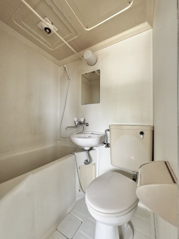 ハイツえんじ7の浴室|ユニットバスになっています。
