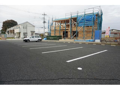 【駐車場】 | レーヴ | 駐車場