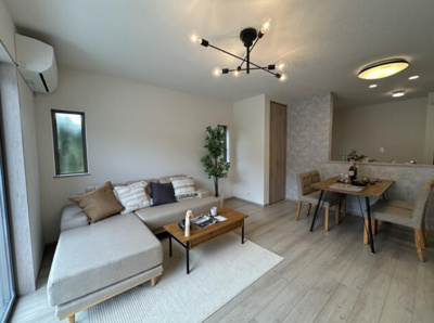 【居間・リビング】 | 神戸市垂水区桃山台６丁目　新築戸建