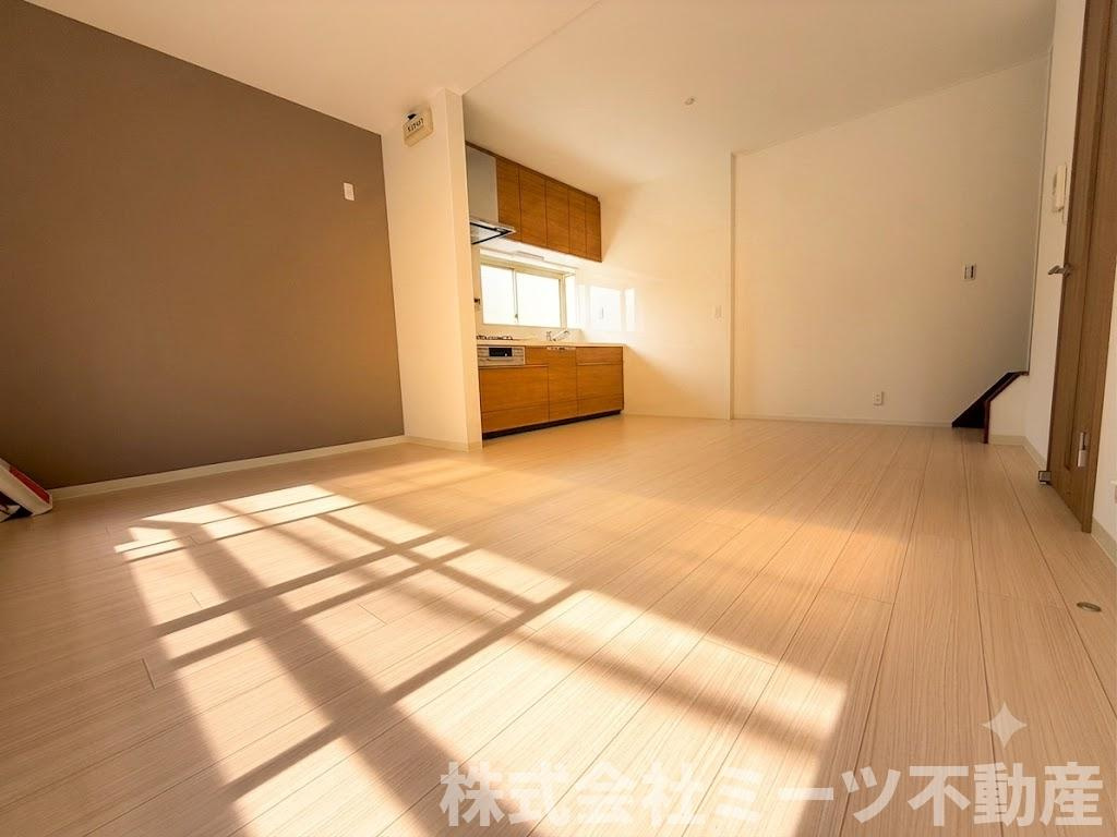 南上小阪　中古戸建　1580の居間・リビング