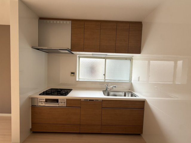 南上小阪　中古戸建のキッチン