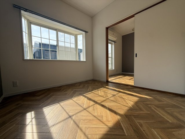 南上小阪　中古戸建の洋室