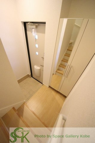 ブラウニー・静徳Ⅱの玄関|※お部屋により仕様が異なる場合があります※