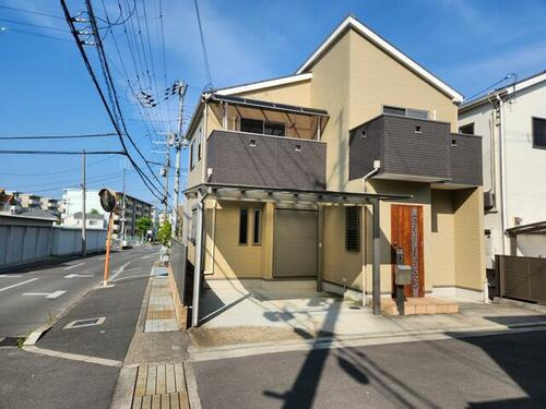 藤が尾6丁目　中古一戸建ての外観|新しい生活にいかがでしょうか？外観はお住まいの顔になります。こだわりたいポイントですね。外壁塗装や屋根塗装のご相談も承っております。
■現地内覧・資金計画相談・住宅ローン相談もお問合せ受付中■