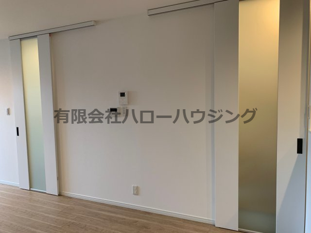 【居間・リビング】 | PLAISIR荒木町　新築戸建 | リビングスライドドア