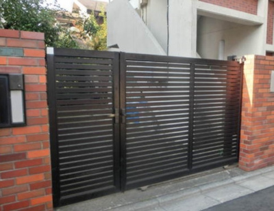 【エントランス】 | スピカ中山