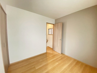 【洋室】 | 城南町二丁目戸建