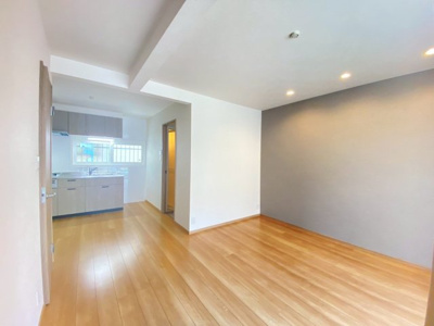 【居間・リビング】 | 城南町二丁目戸建