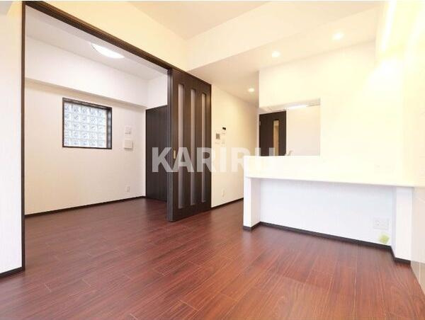 プレジオ永和EUROの居間・リビング