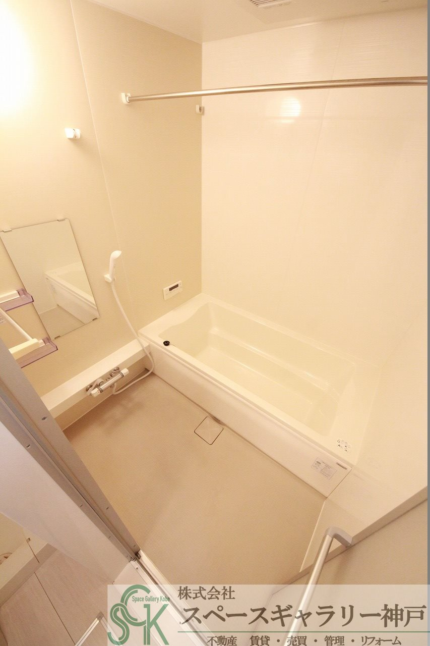 シャトー・ムートンの浴室|※お部屋により仕様が異なる場合があります※