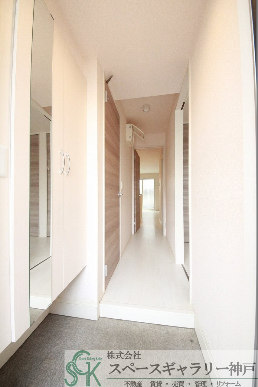 シャトー・ムートンの玄関|※お部屋により仕様が異なる場合があります※