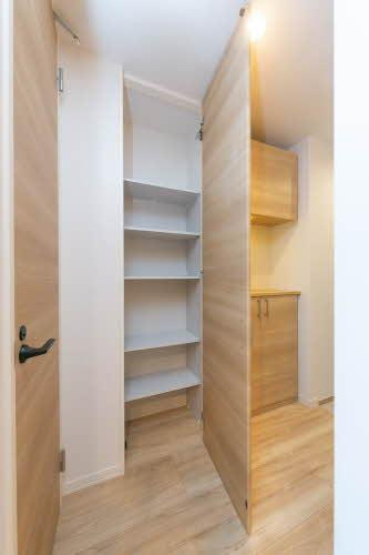 シャーメゾン　Leafの収納