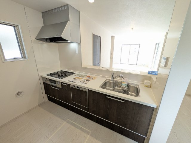 八王子市　館町　新築一戸建て　４期のキッチン|～使い勝手の良いシステムキッチン～