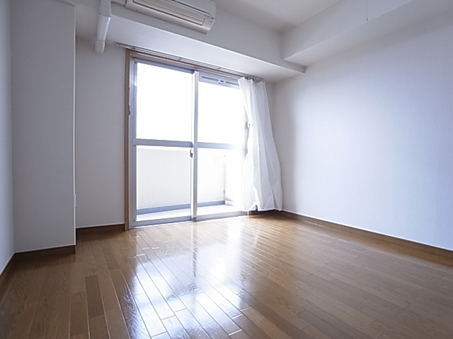 神戸市長田区若松町３丁目の賃貸マンションの居間・リビング|リビング室内