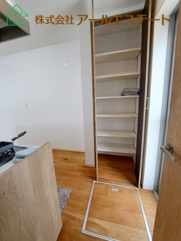 姫路市御立東1丁目　　中古戸建の収納