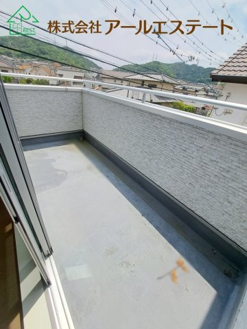 姫路市御立東1丁目　　中古戸建のバルコニー