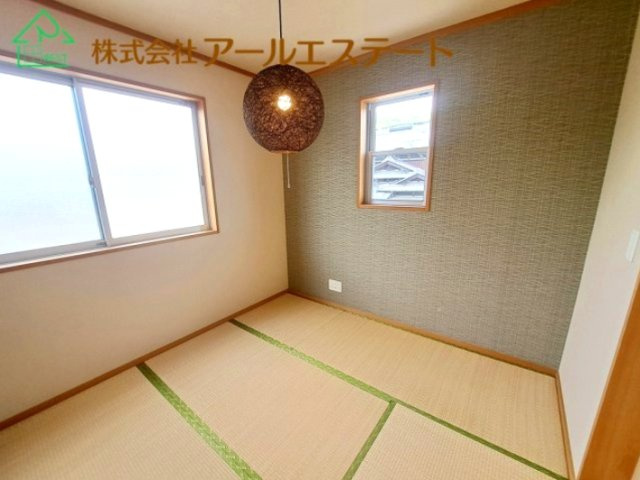 姫路市御立東1丁目　　中古戸建の和室