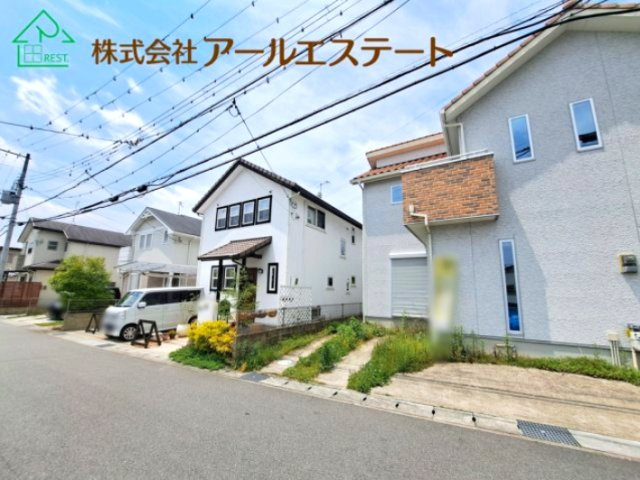 姫路市御立東1丁目　　中古戸建の前面道路含む現地写真