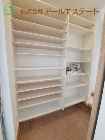 姫路市御立東1丁目　　中古戸建の収納
