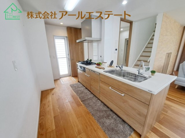 姫路市御立東1丁目　　中古戸建のキッチン