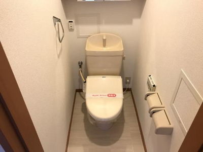 【トイレ】 | ヴィラ・サンライトⅠ | シャワー付トイレ